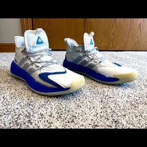 Adidas shoes mens size 9